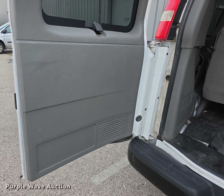 image for item DZ3793 2012 Chevrolet Express van