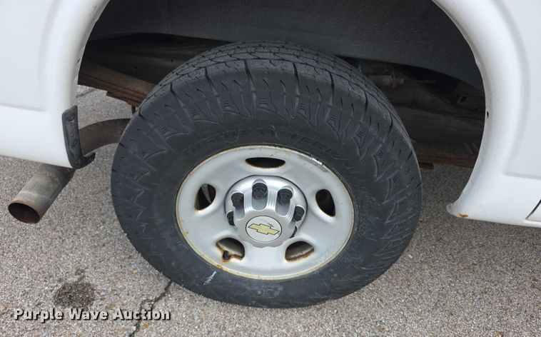 image for item DZ3793 2012 Chevrolet Express van