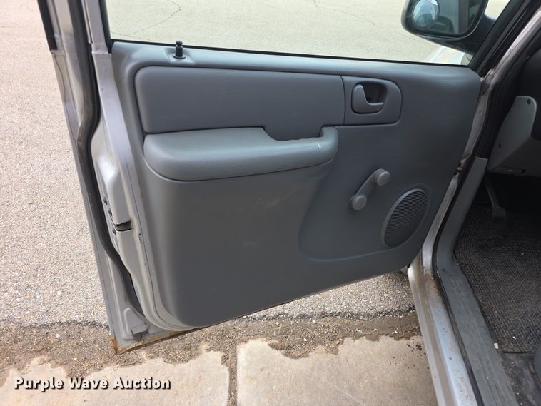 image for item DZ3794 2006 Dodge Grand Caravan C/V van