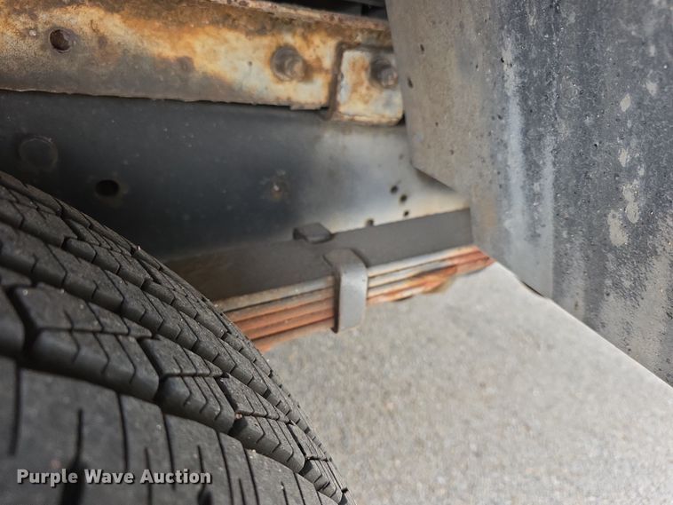 image for item DZ3795 2005 Ford Econoline Utilimaster delivery van