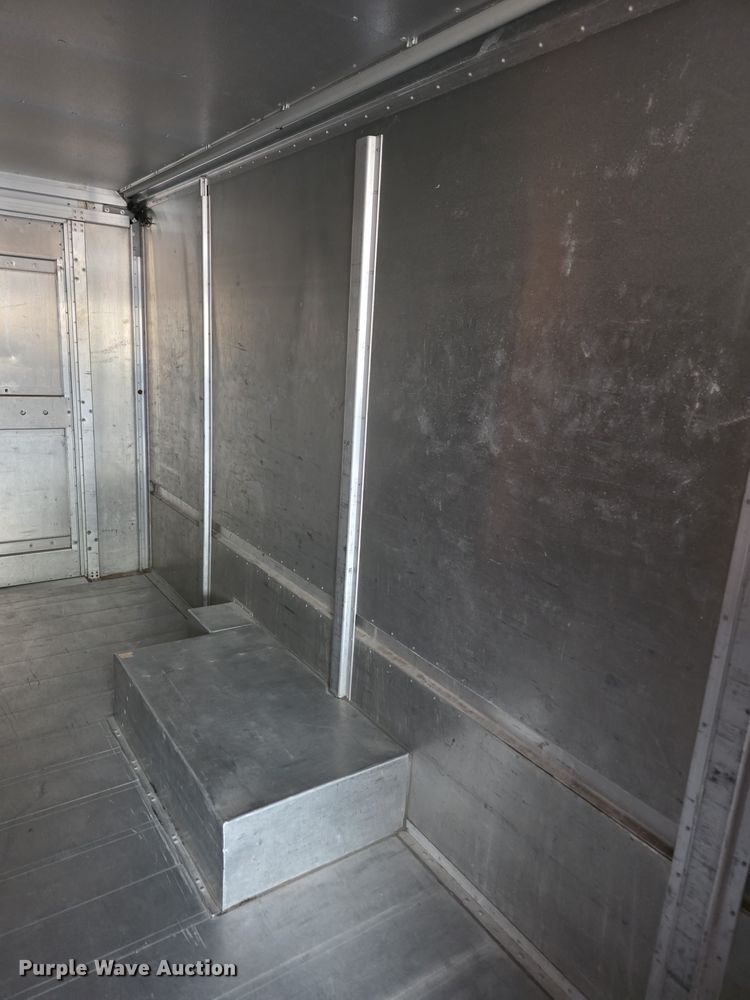 image for item DZ3795 2005 Ford Econoline Utilimaster delivery van