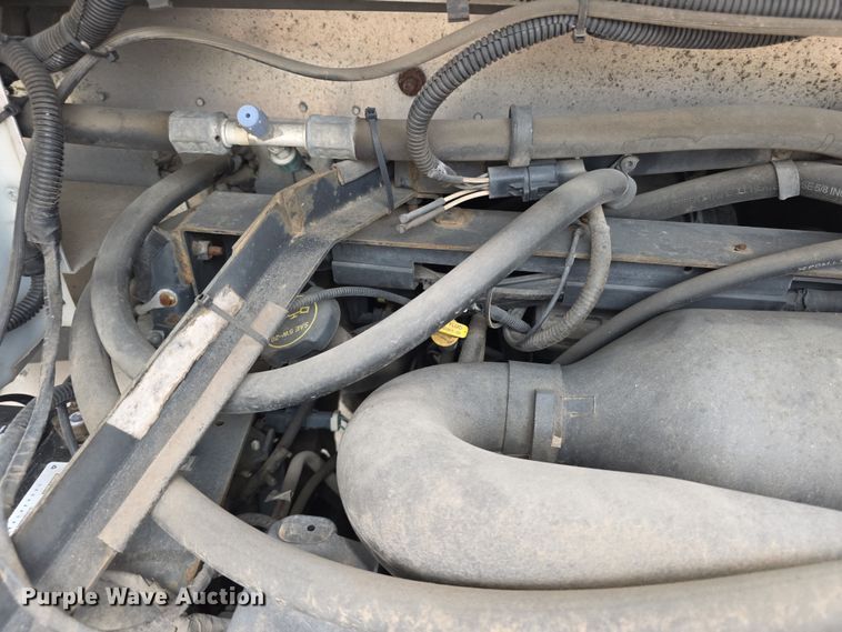 image for item DZ3795 2005 Ford Econoline Utilimaster delivery van