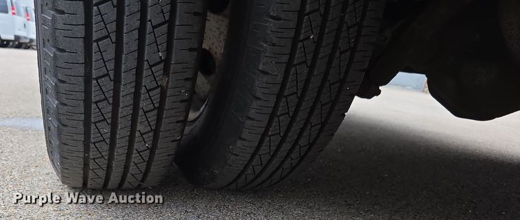 image for item DZ3795 2005 Ford Econoline Utilimaster delivery van