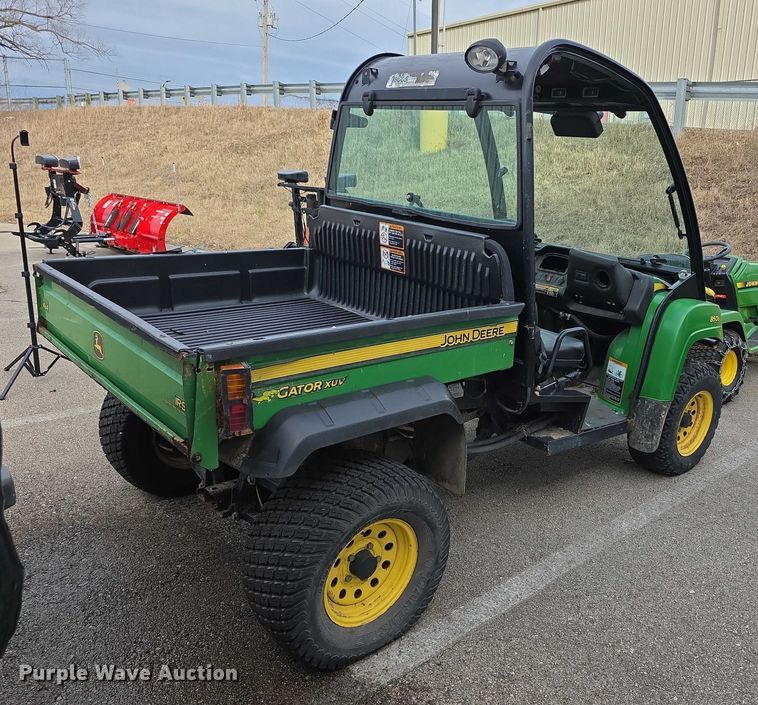 image for item DZ3796 2009 John Deere 850D Gator XUV utility vehicle