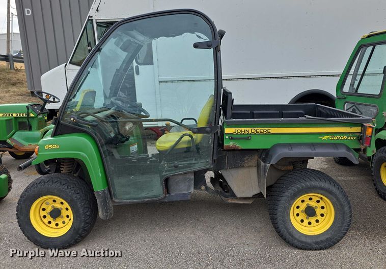 image for item DZ3796 2009 John Deere 850D Gator XUV utility vehicle