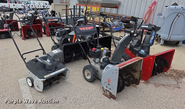 image for item DZ3798 (5) snow blowers