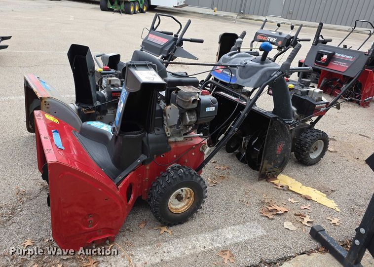 image for item DZ3798 (5) snow blowers