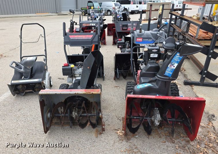 image for item DZ3798 (5) snow blowers