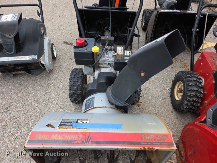 image for item DZ3798 (5) snow blowers