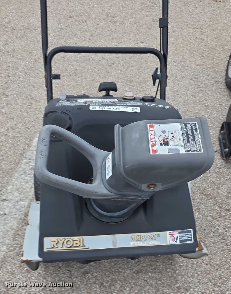 image for item DZ3798 (5) snow blowers