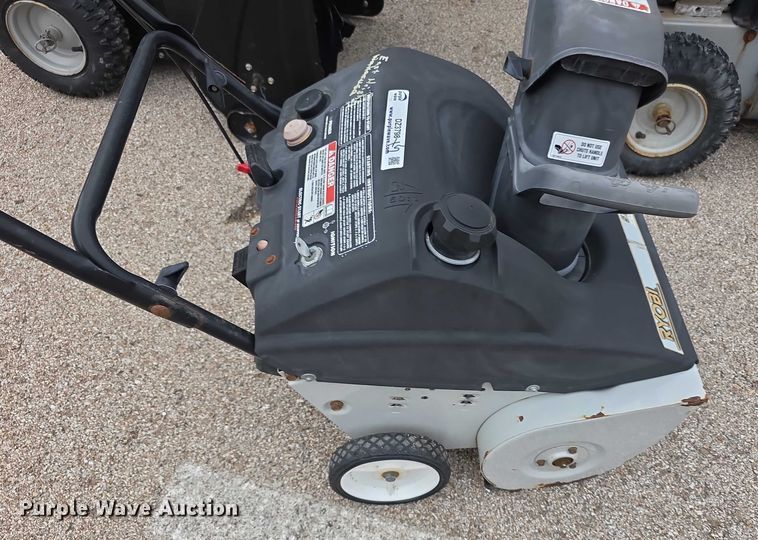 image for item DZ3798 (5) snow blowers
