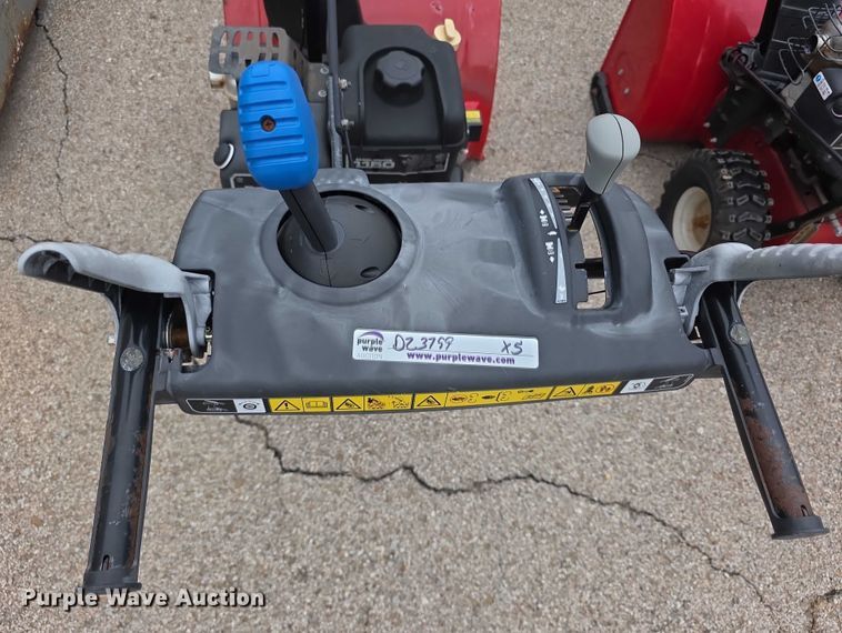 image for item DZ3799 (5) snow blower