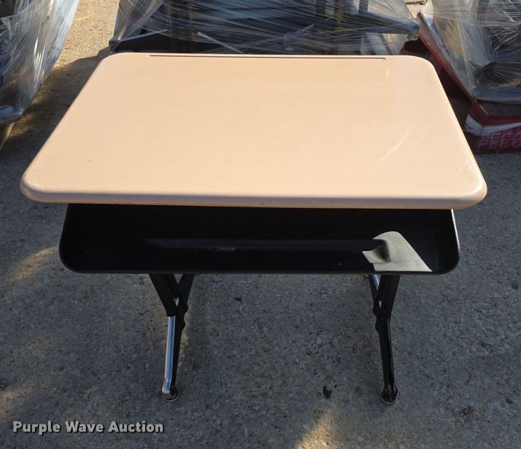 image for item DZ6375 (55) desks