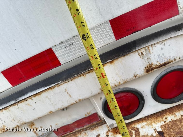 image for item EA2226 1997 Kentucky dry van trailer