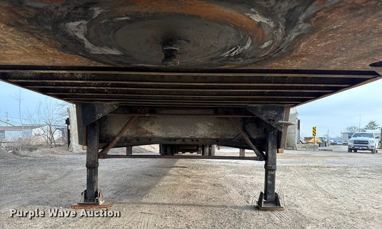 image for item EA2226 1997 Kentucky dry van trailer