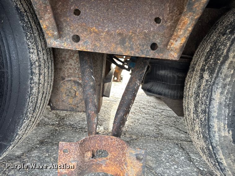 image for item EA2226 1997 Kentucky dry van trailer