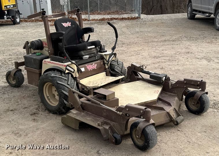 image for item EA2227 Grasshopper 900D ZTR lawn mower