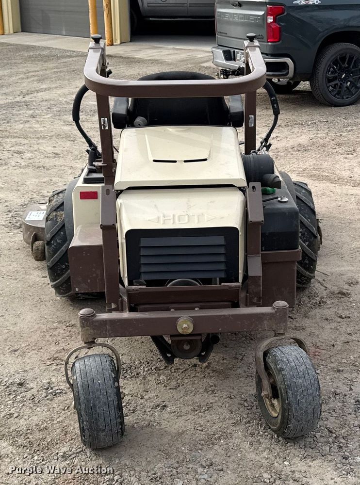 image for item EA2227 Grasshopper 900D ZTR lawn mower