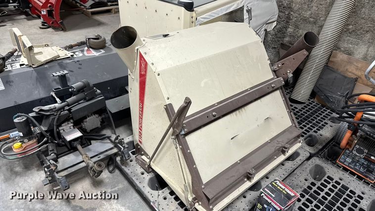 image for item EA2227 Grasshopper 900D ZTR lawn mower