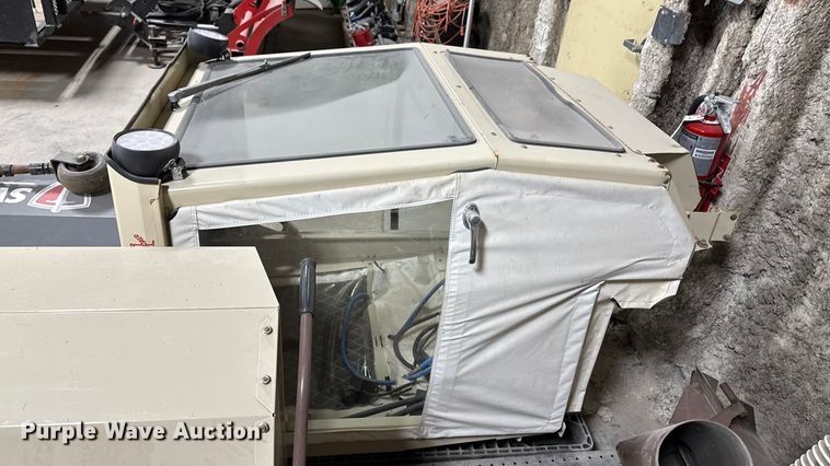 image for item EA2227 Grasshopper 900D ZTR lawn mower