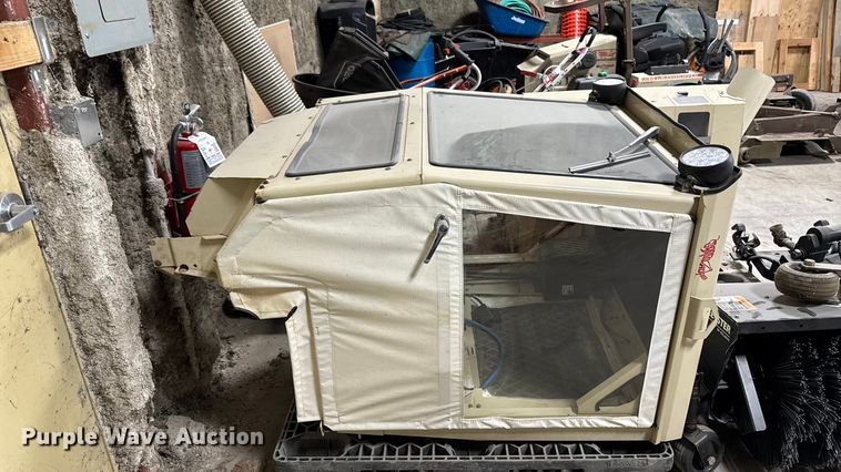 image for item EA2227 Grasshopper 900D ZTR lawn mower