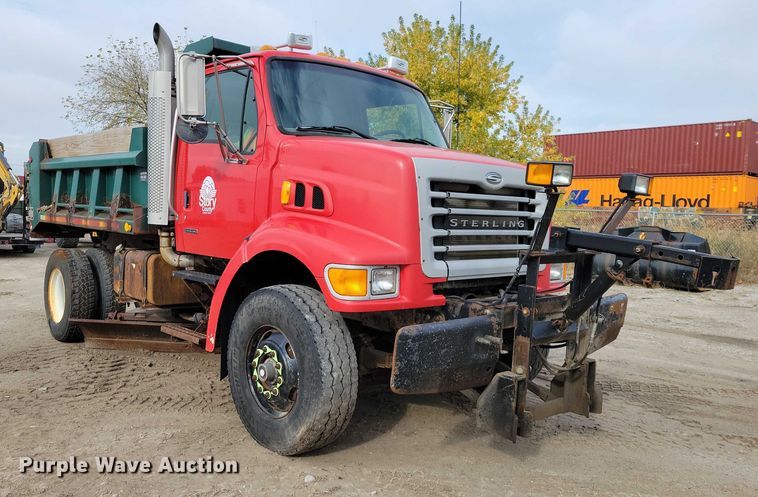image for item EA2708 2004 Sterling L7500 dump truck
