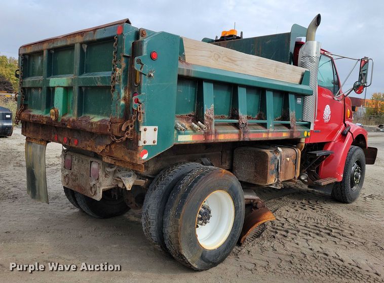 image for item EA2708 2004 Sterling L7500 dump truck
