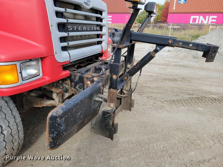 image for item EA2708 2004 Sterling L7500 dump truck