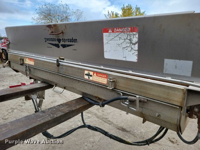 image for item EA2708 2004 Sterling L7500 dump truck