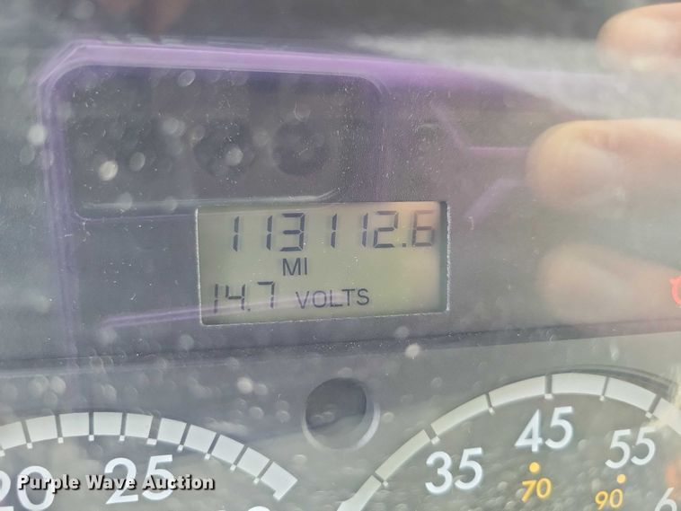 image for item EA2708 2004 Sterling L7500 dump truck