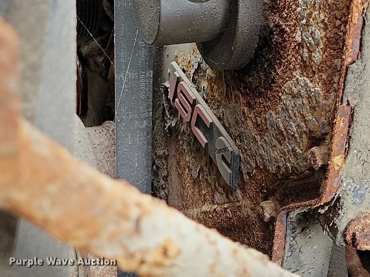 image for item EA2708 2004 Sterling L7500 dump truck