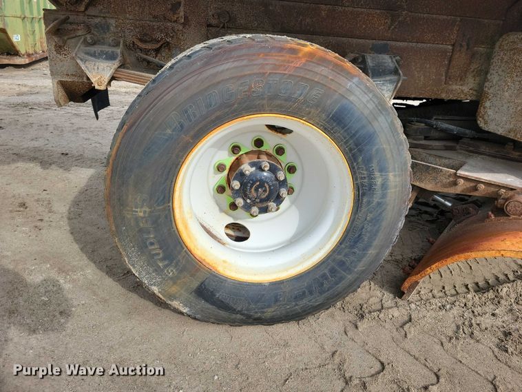 image for item EA2708 2004 Sterling L7500 dump truck