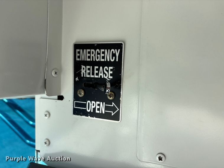 image for item EA7872 2014 Blue Bird All American school bus