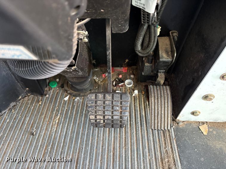 image for item EA7872 2014 Blue Bird All American school bus