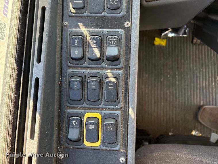 image for item EA7872 2014 Blue Bird All American school bus