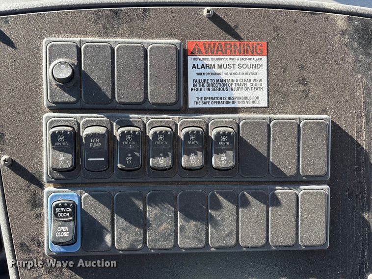 image for item EA7872 2014 Blue Bird All American school bus