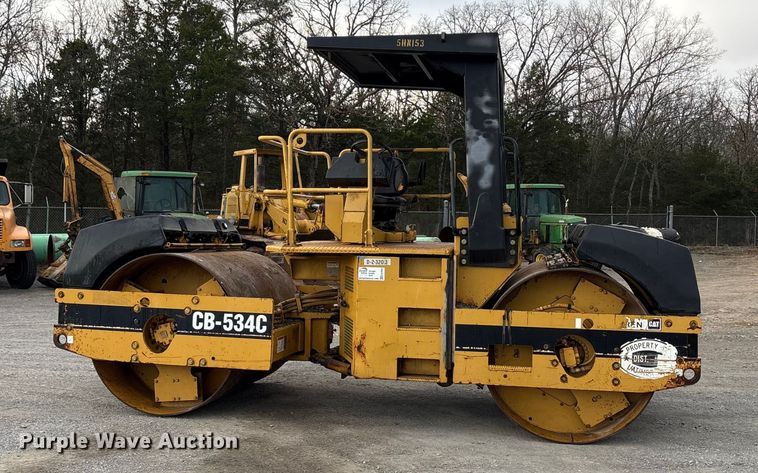 image for item EA7903 1996 Caterpillar CB-534C double drum vibratory roller