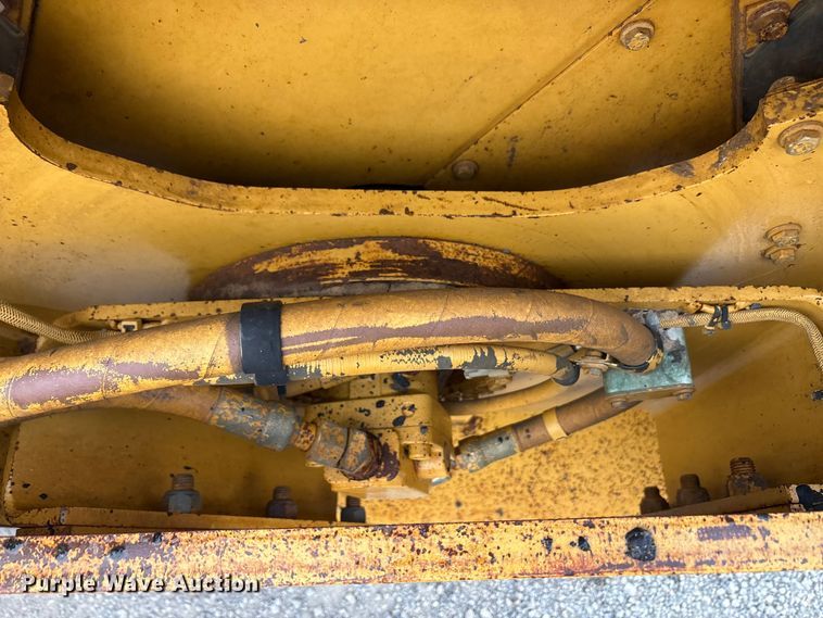 image for item EA7903 1996 Caterpillar CB-534C double drum vibratory roller
