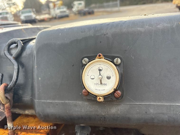 image for item EA7903 1996 Caterpillar CB-534C double drum vibratory roller