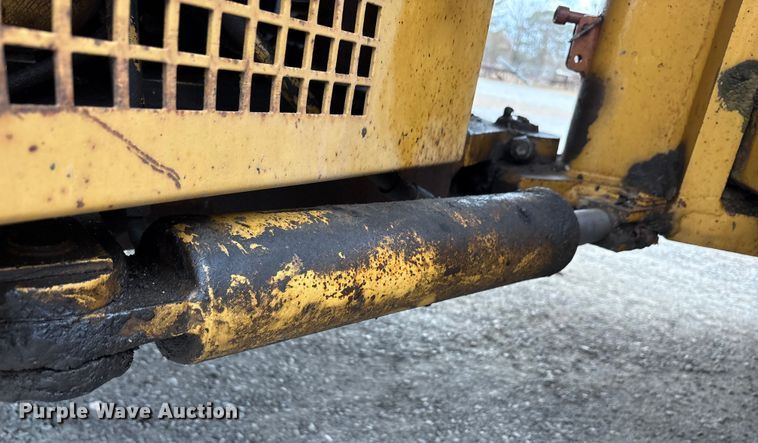 image for item EA7903 1996 Caterpillar CB-534C double drum vibratory roller