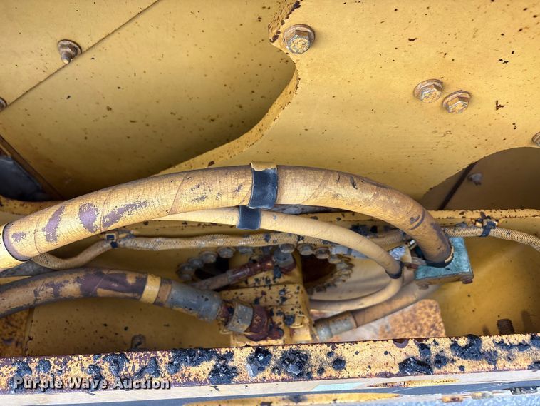 image for item EA7903 1996 Caterpillar CB-534C double drum vibratory roller