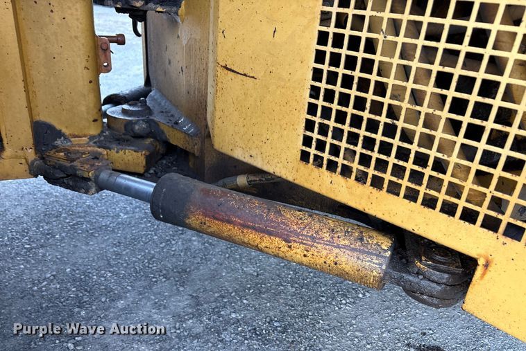 image for item EA7903 1996 Caterpillar CB-534C double drum vibratory roller