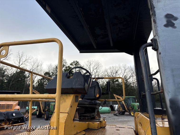 image for item EA7903 1996 Caterpillar CB-534C double drum vibratory roller