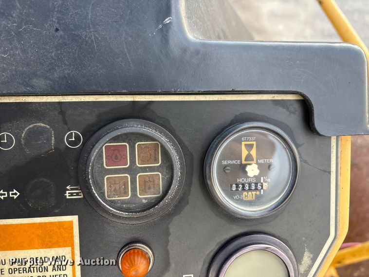 image for item EA7903 1996 Caterpillar CB-534C double drum vibratory roller