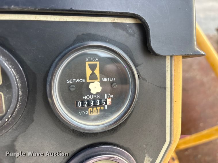 image for item EA7903 1996 Caterpillar CB-534C double drum vibratory roller