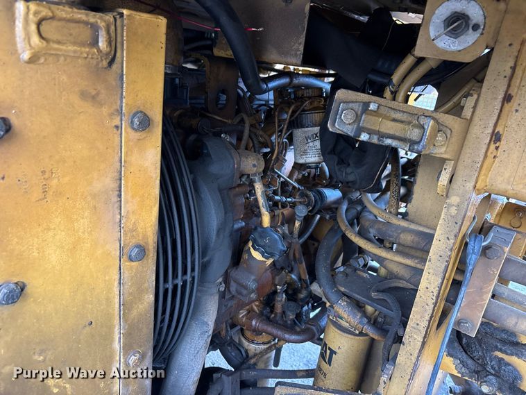 image for item EA7903 1996 Caterpillar CB-534C double drum vibratory roller