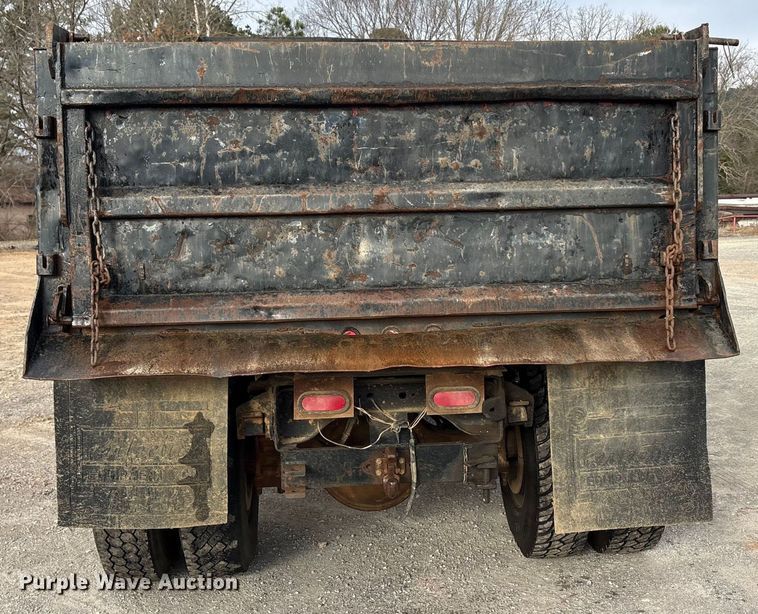 image for item EA7904 1992 International 4700 dump truck