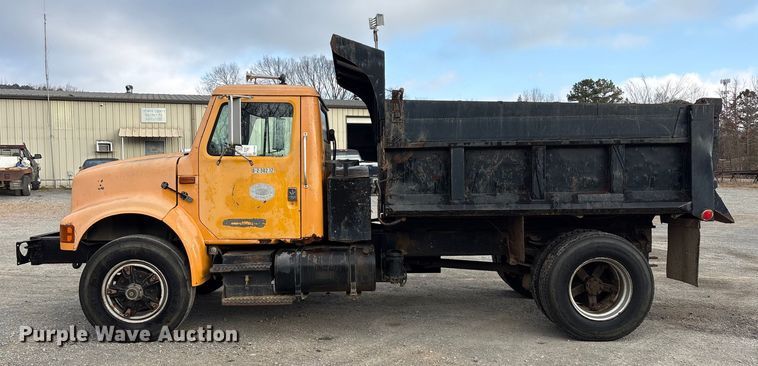 image for item EA7904 1992 International 4700 dump truck