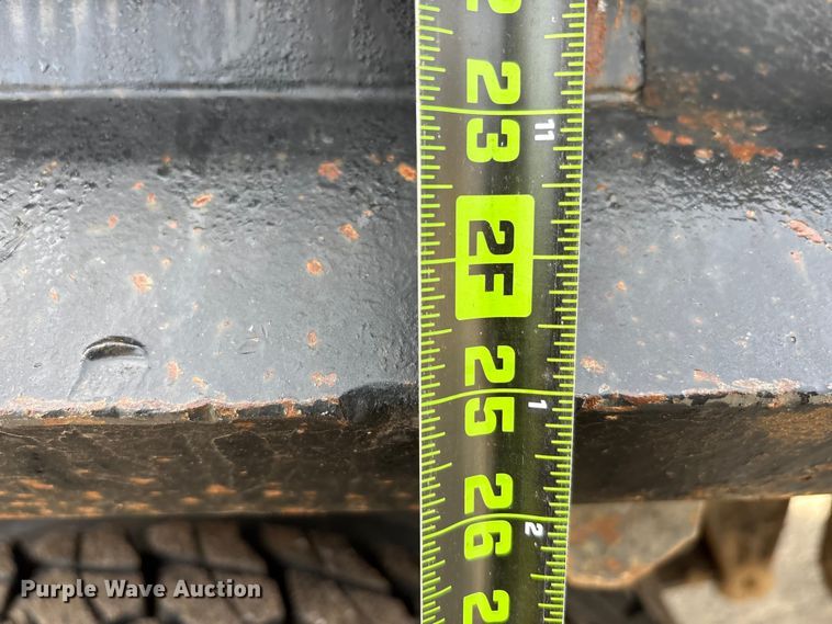 image for item EA7904 1992 International 4700 dump truck