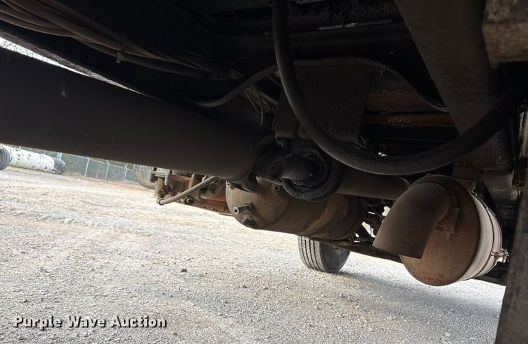 image for item EA7904 1992 International 4700 dump truck